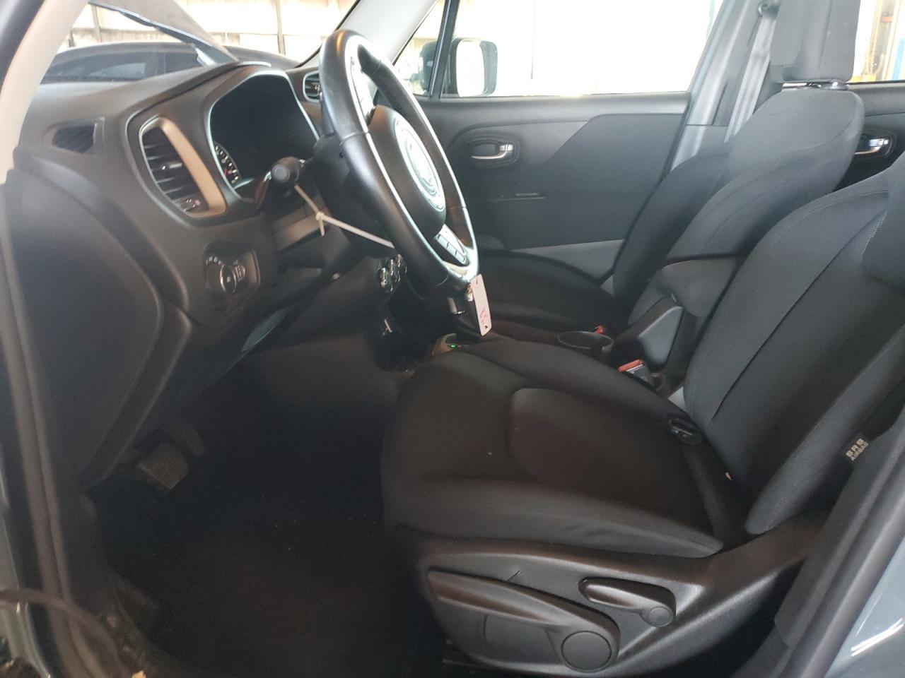 2017 JEEP RENEGADE L - Image 7