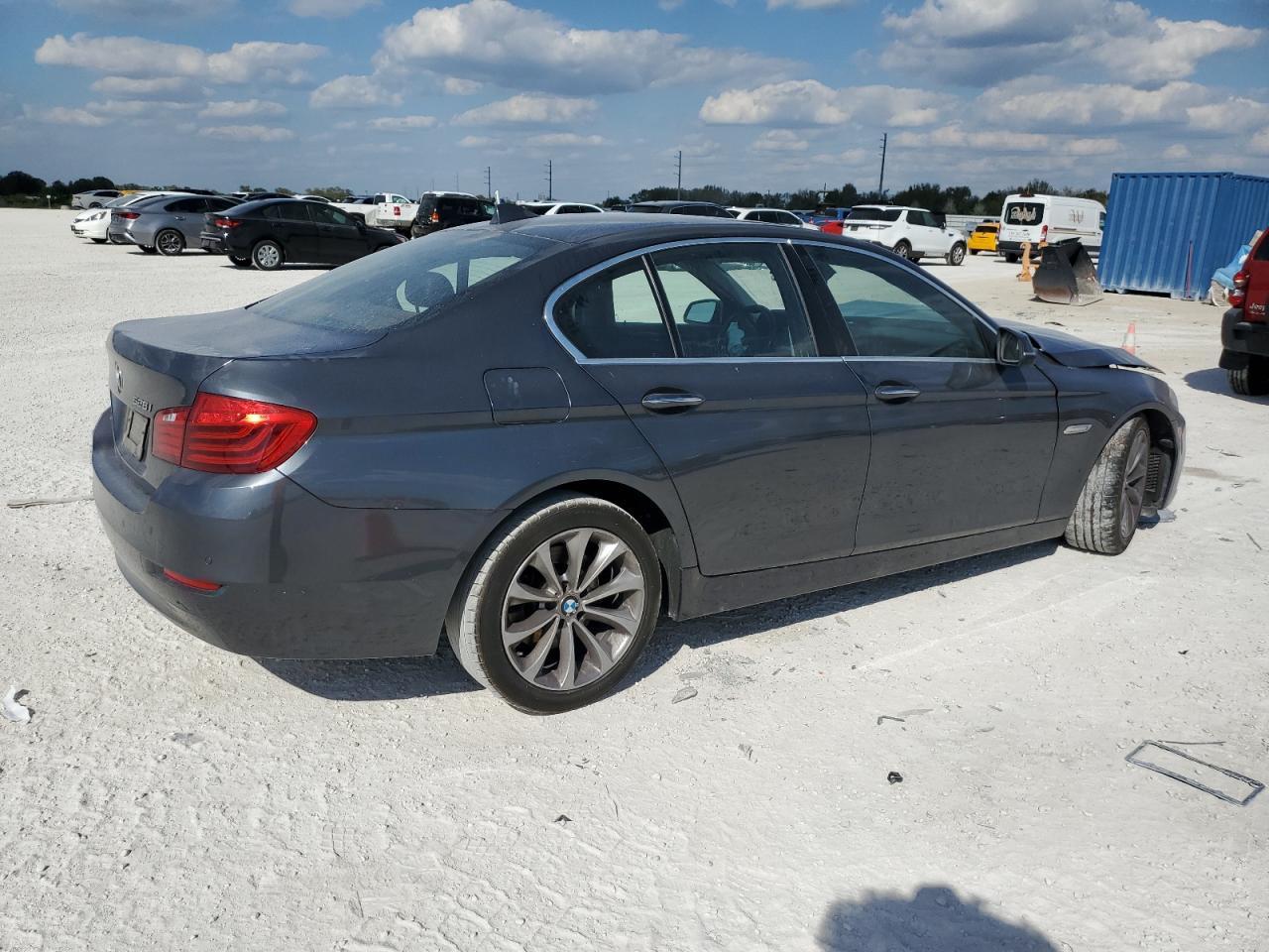 2016 BMW 528 I - Image 3