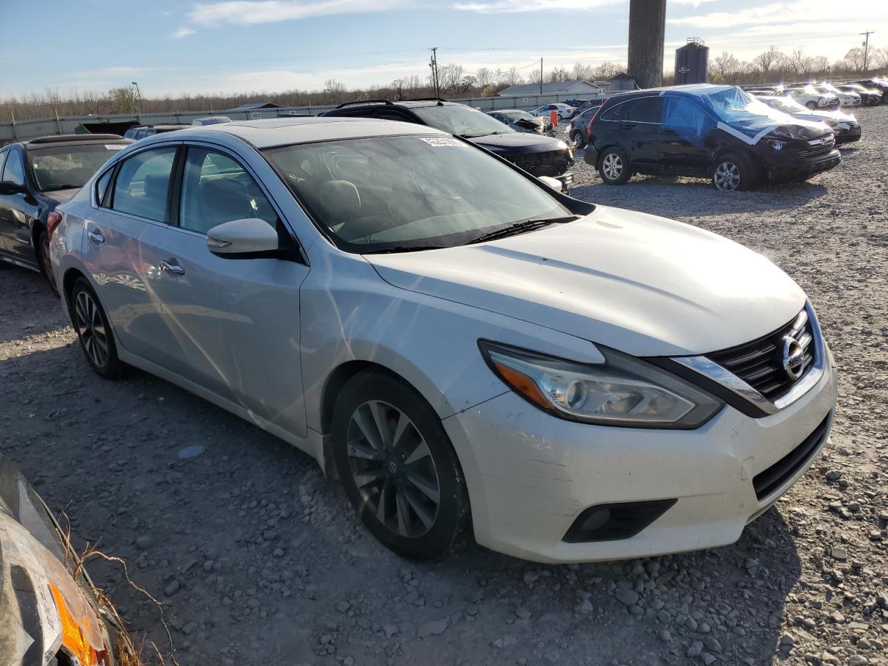 2016 NISSAN ALTIMA 2.5 - Image 4