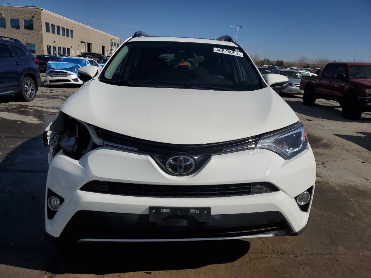 2017 TOYOTA RAV4 XLE - Image 5