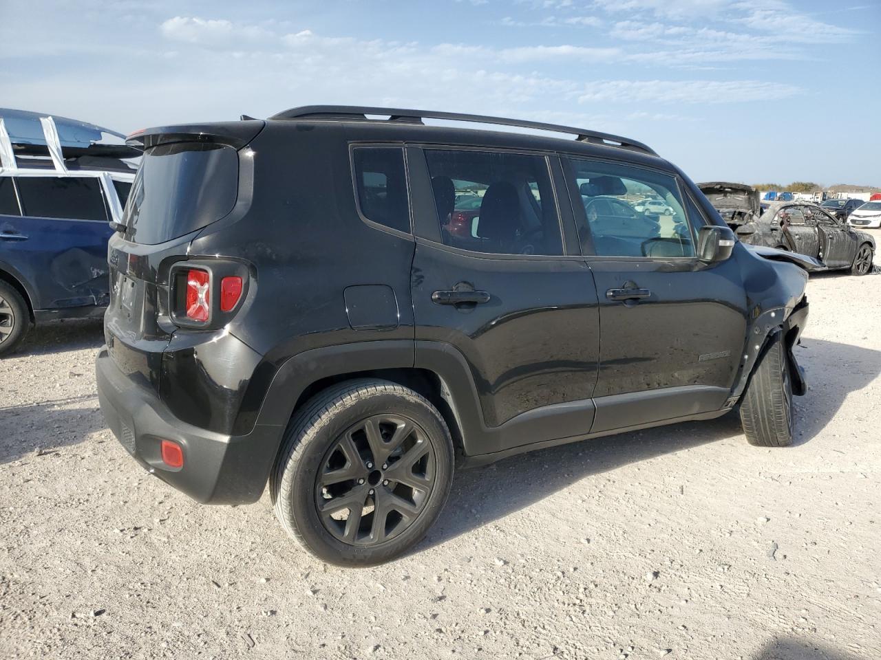 2018 JEEP RENEGADE L - Image 3