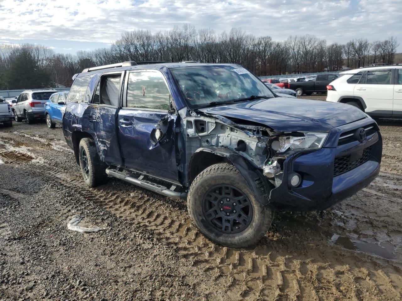 2020 TOYOTA 4RUNNER SR - Фото 4