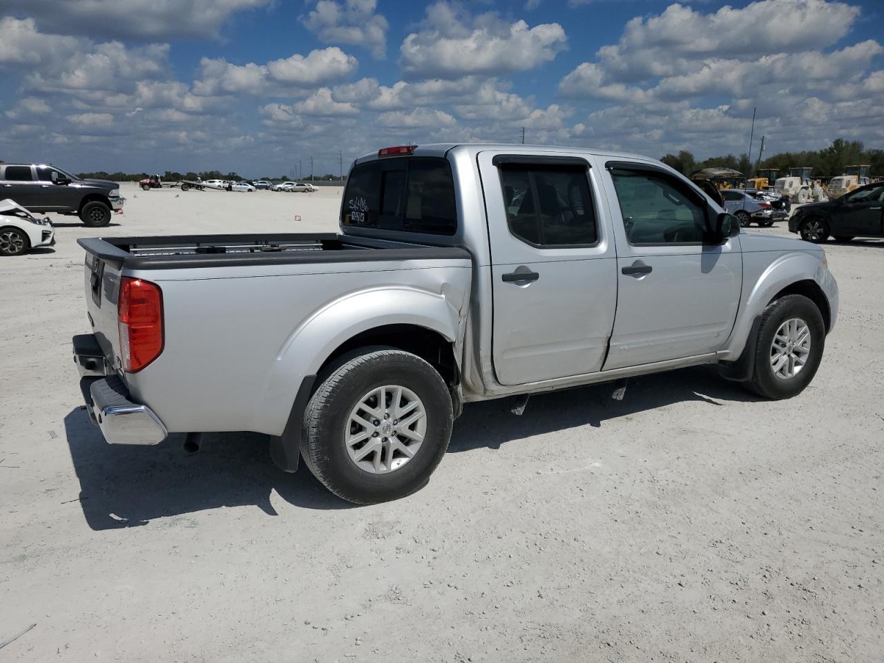 2019 NISSAN FRONTIER S - Фото 3
