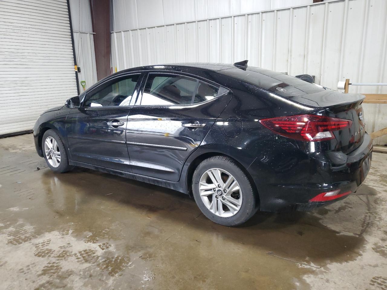 2019 HYUNDAI ELANTRA SE - Фото 2