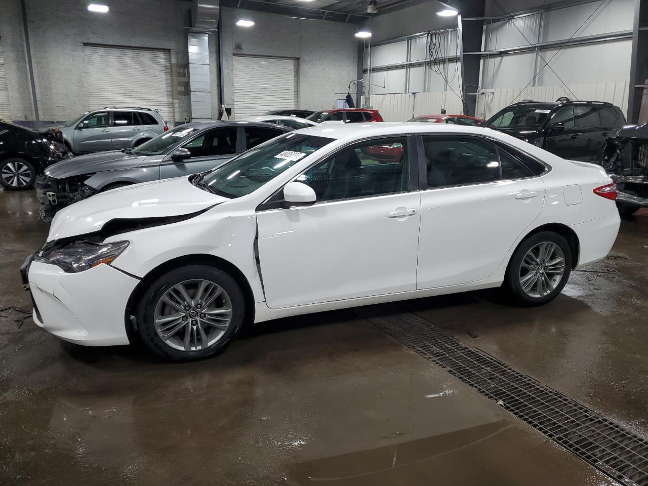2015 TOYOTA CAMRY LE