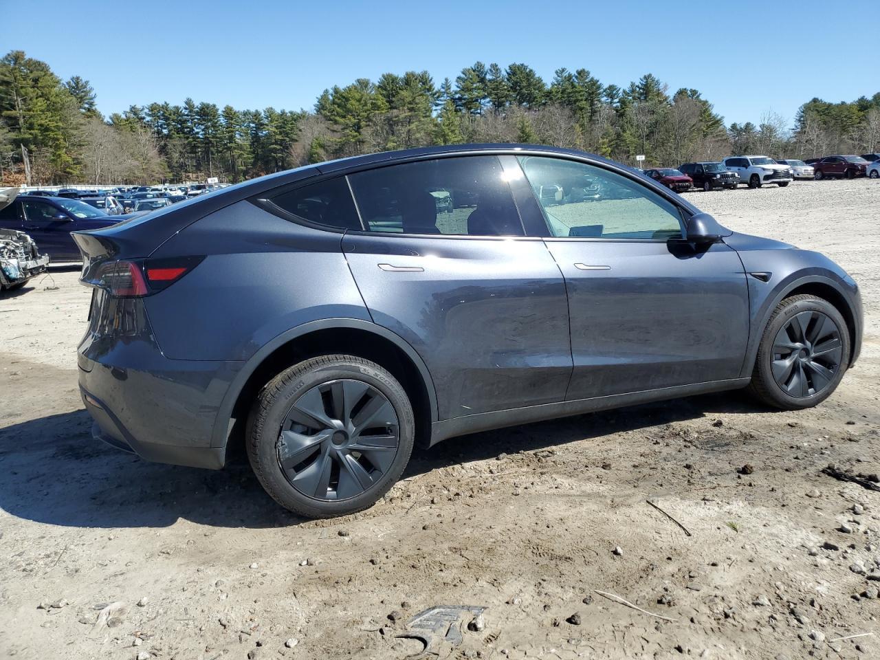 2025 TESLA MODEL Y - Фото 3