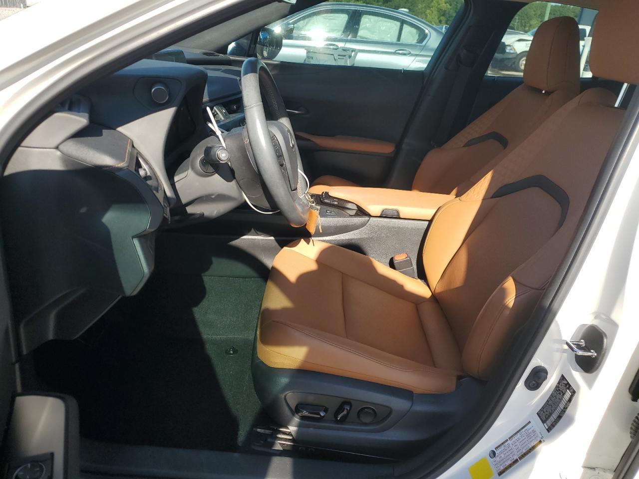 2021 LEXUS UX 250H - Фото 7