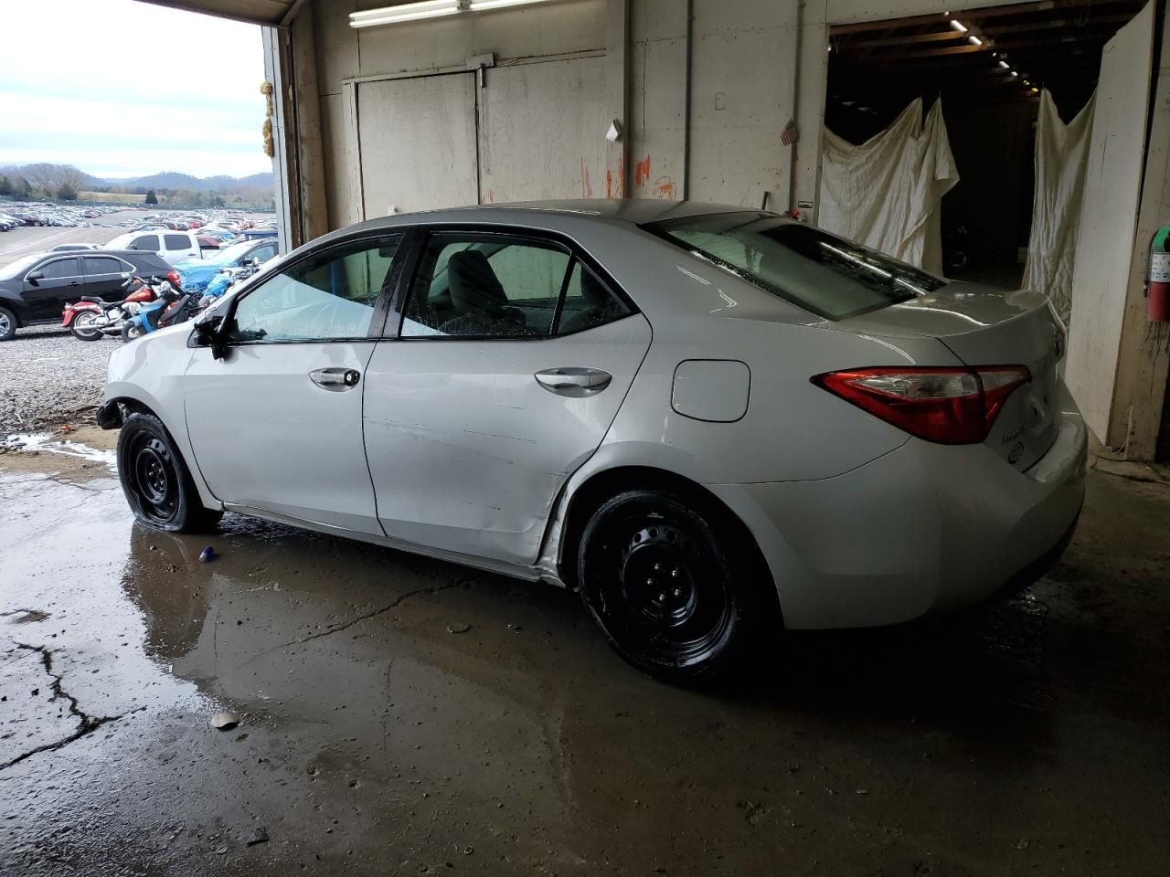 2015 TOYOTA COROLLA L - Image 2