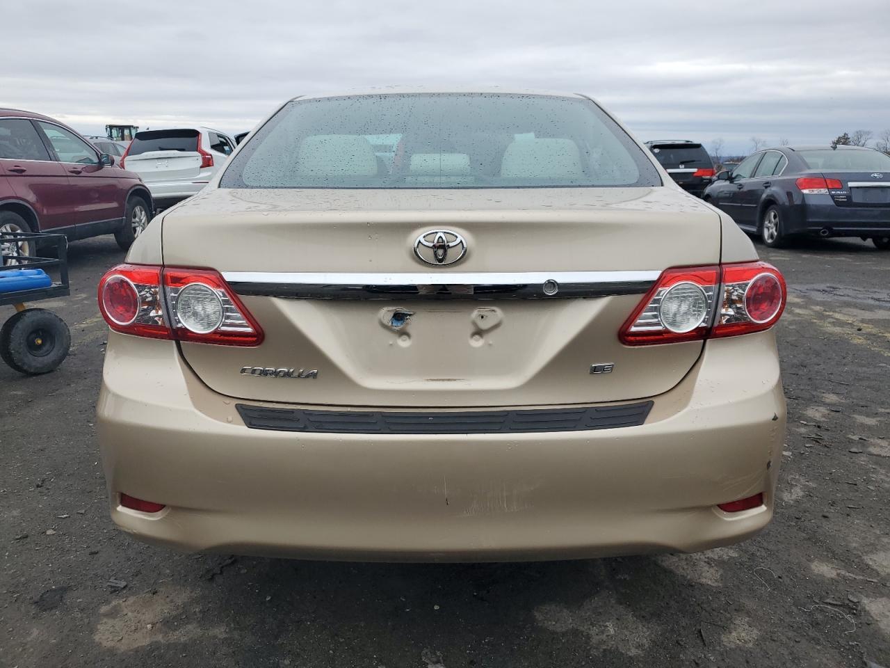 2013 TOYOTA COROLLA BA - Фото 6