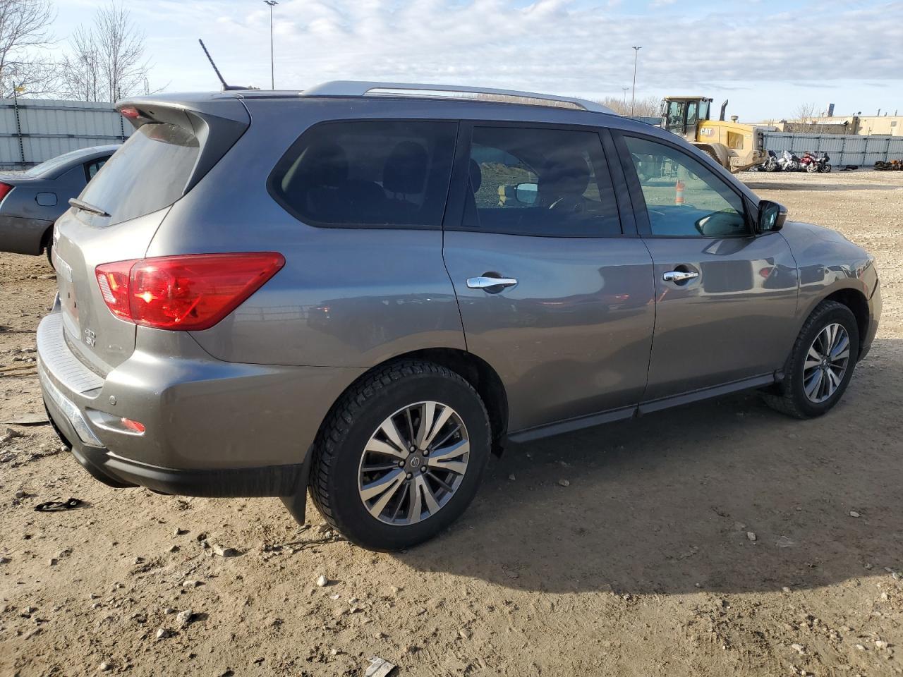 2017 NISSAN PATHFINDER - Image 3