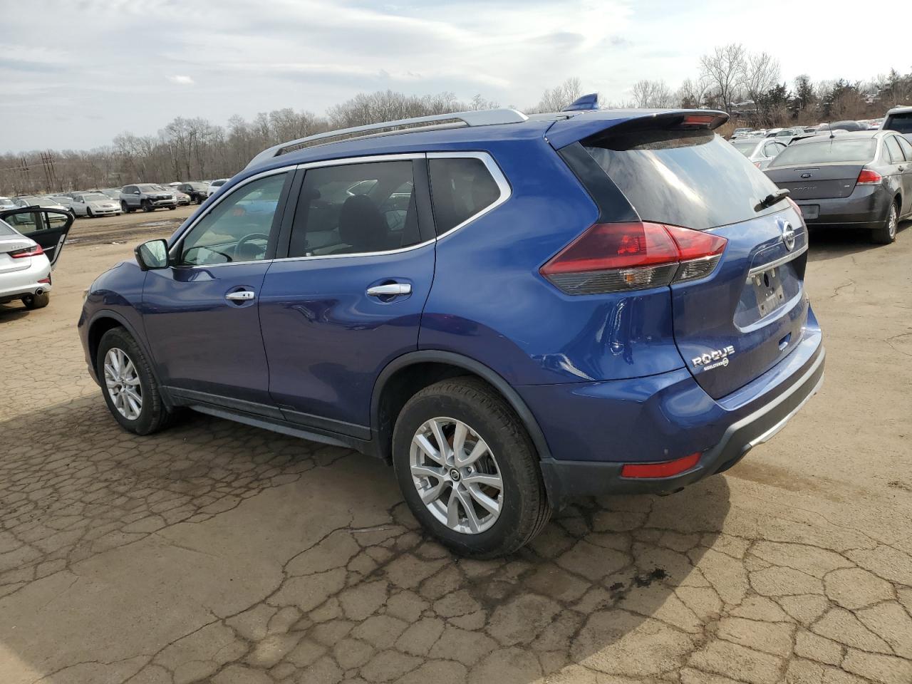 2018 NISSAN ROGUE S - Фото 2