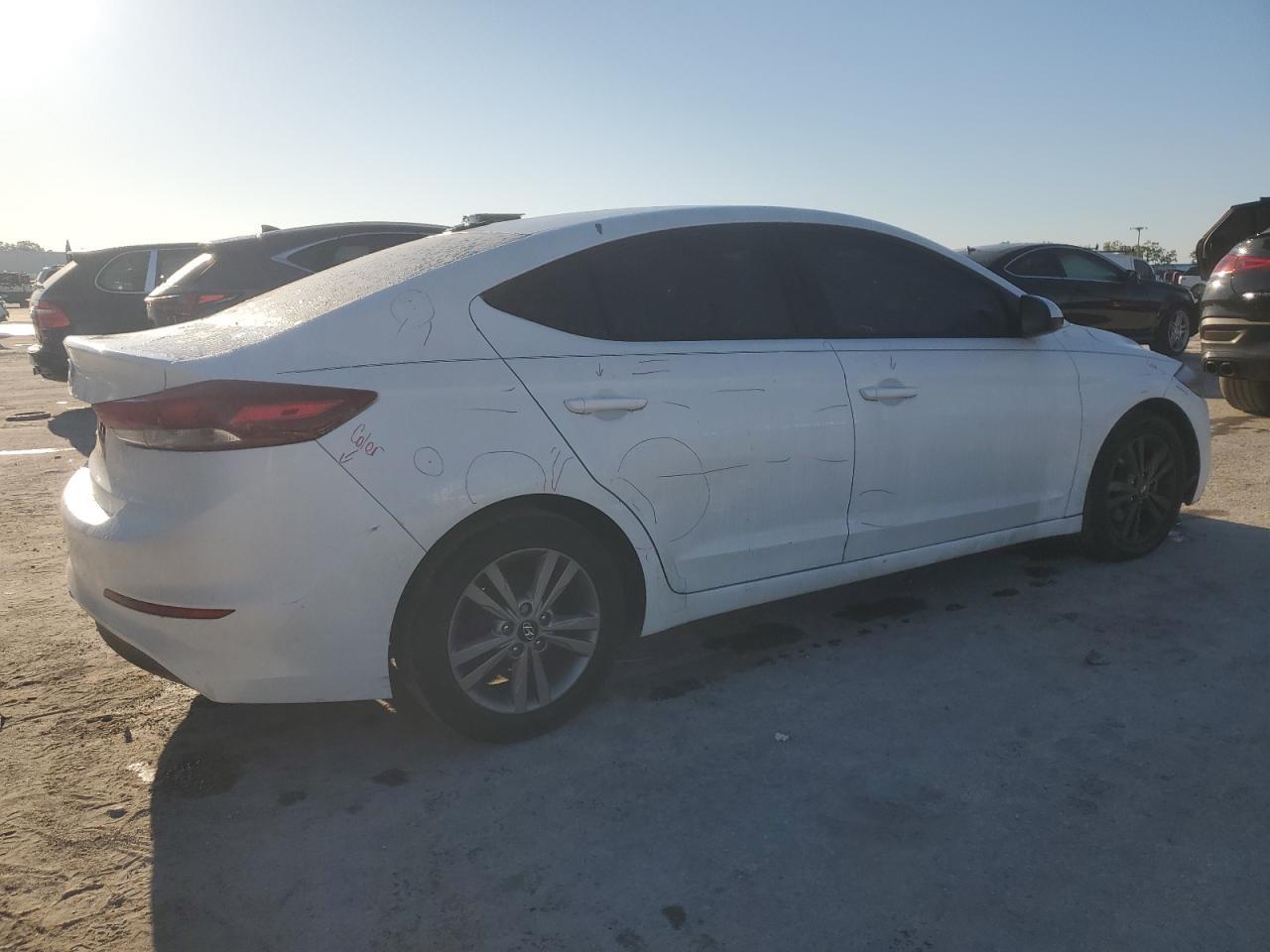 2017 HYUNDAI ELANTRA SE - Image 3