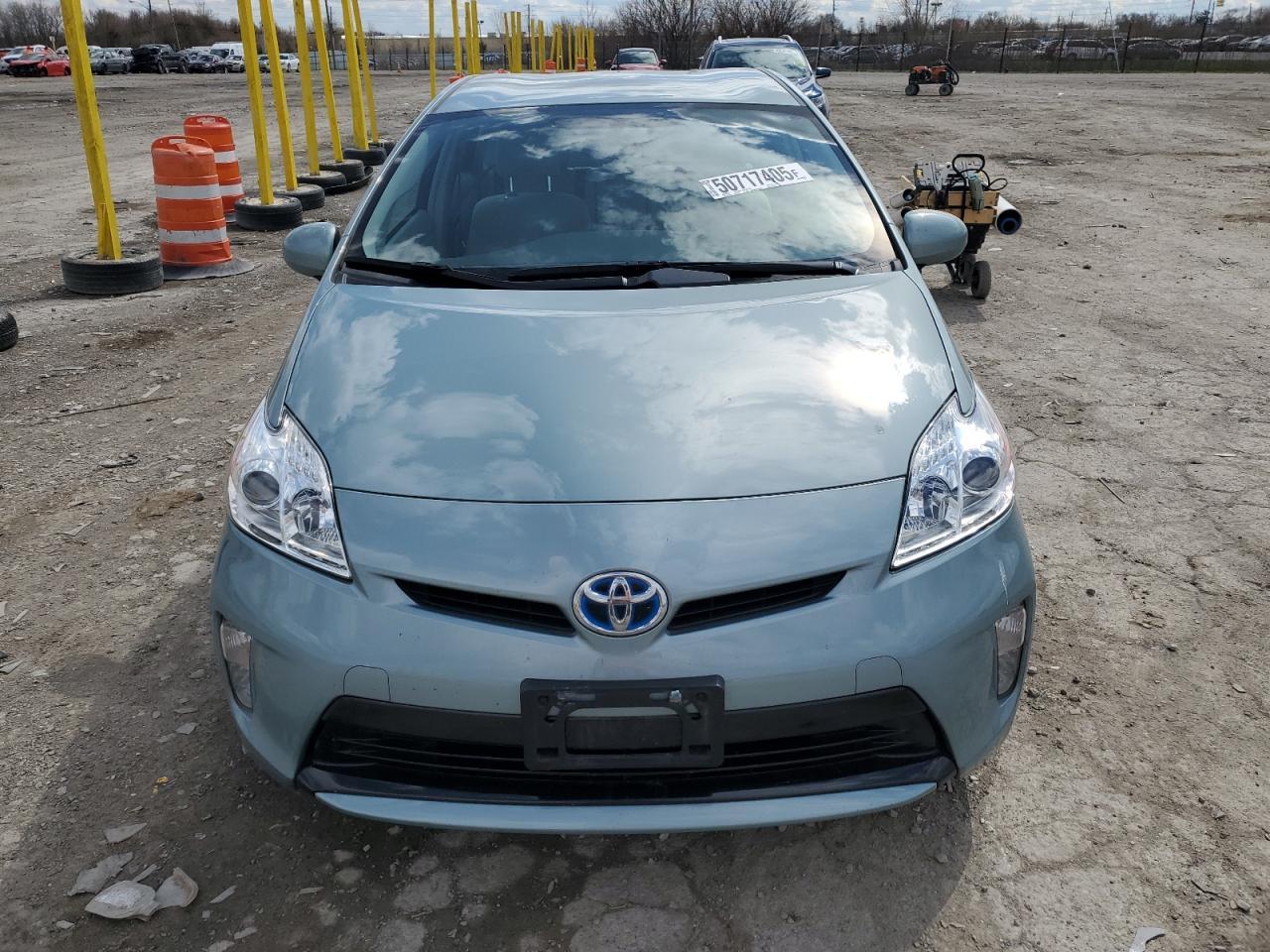 2015 TOYOTA PRIUS - Image 5