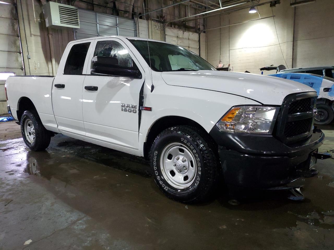 2017 RAM 1500 ST - Фото 4