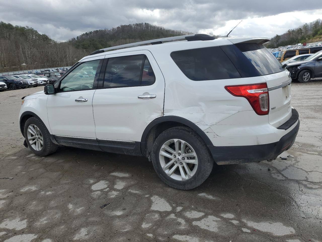 2013 FORD EXPLORER X - Image 2
