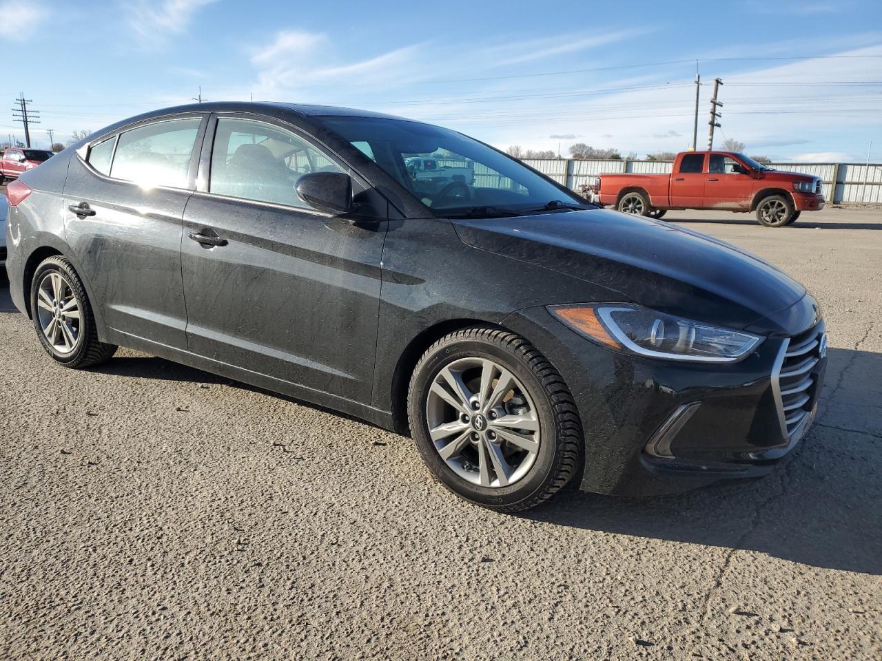 2018 HYUNDAI ELANTRA SE - Image 4