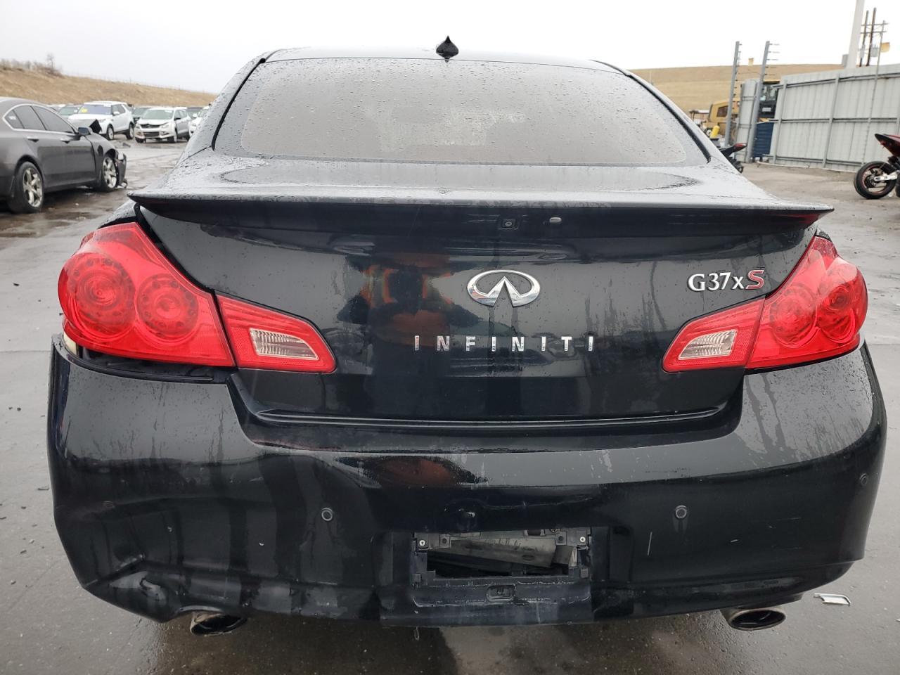 2012 INFINITI G37 - Image 6