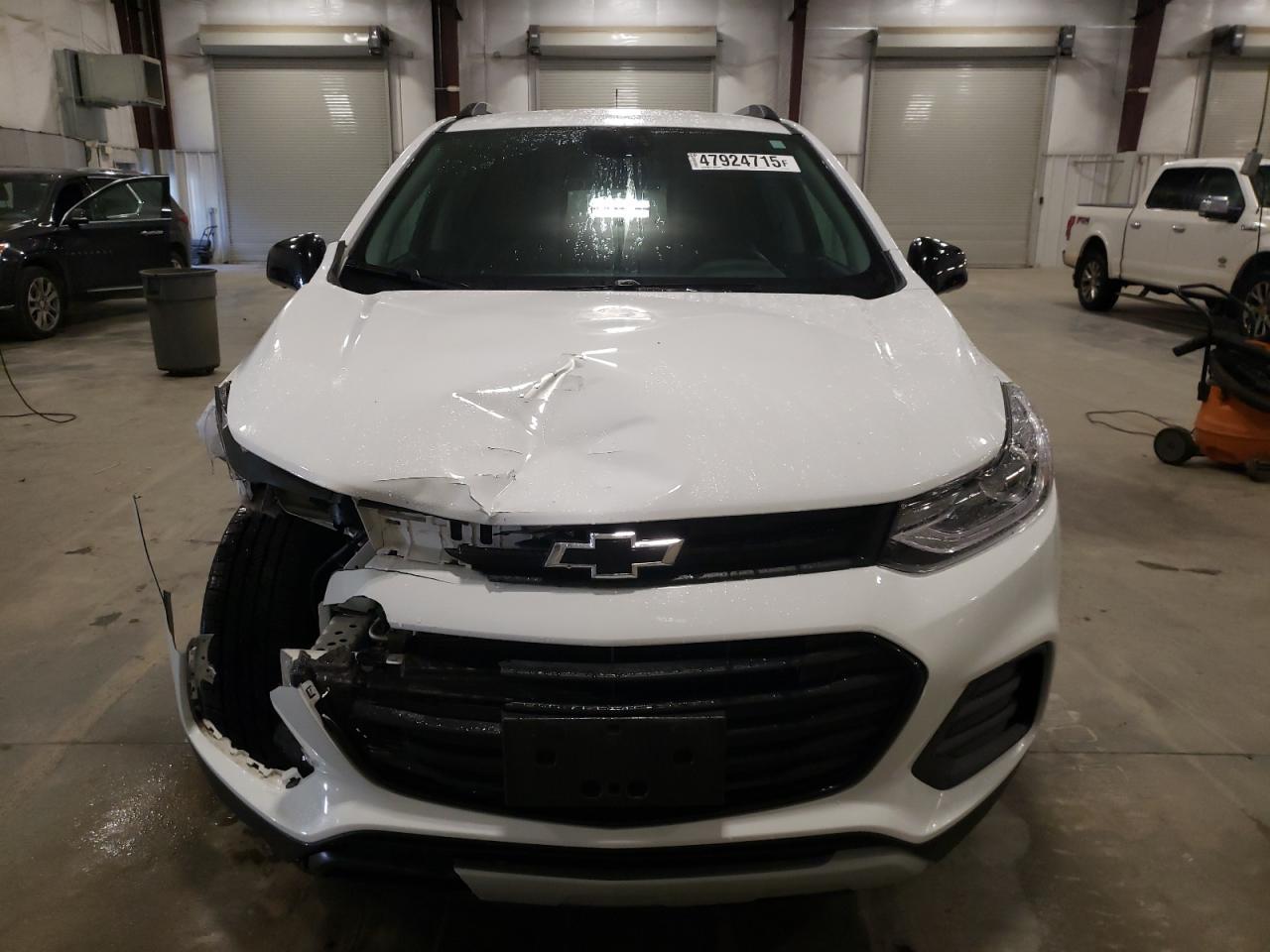 2021 CHEVROLET TRAX 1LT - Фото 5