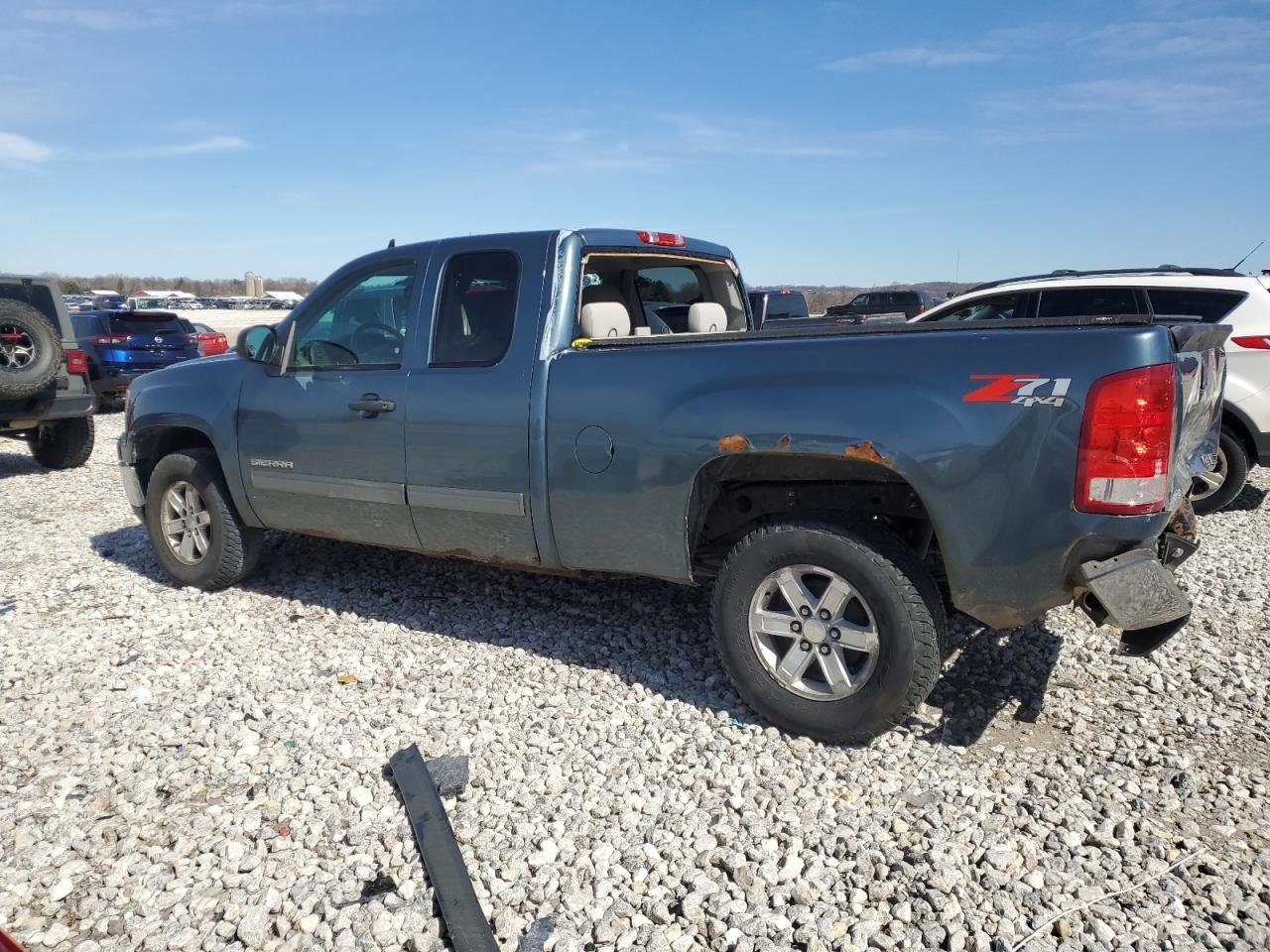 2011 GMC SIERRA K15 - Image 2