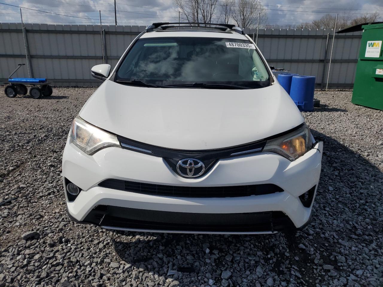 2016 TOYOTA RAV4 XLE - Image 5