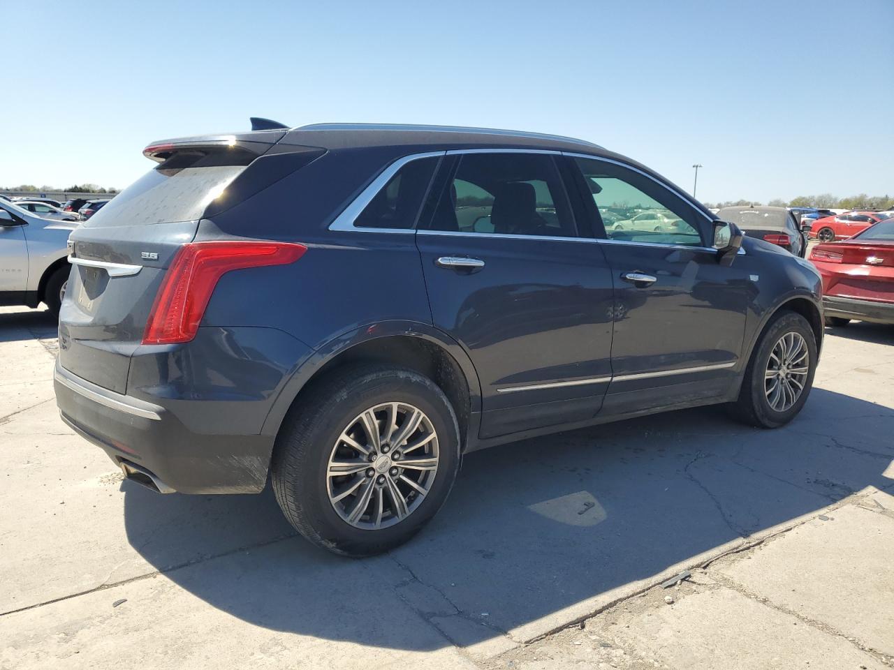 2019 CADILLAC XT5 LUXURY - Image 3