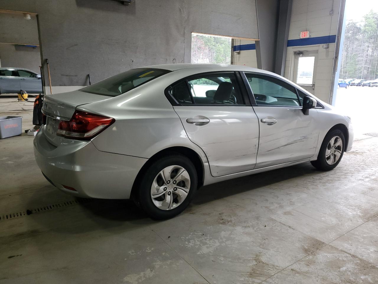 2015 HONDA CIVIC LX - Фото 3
