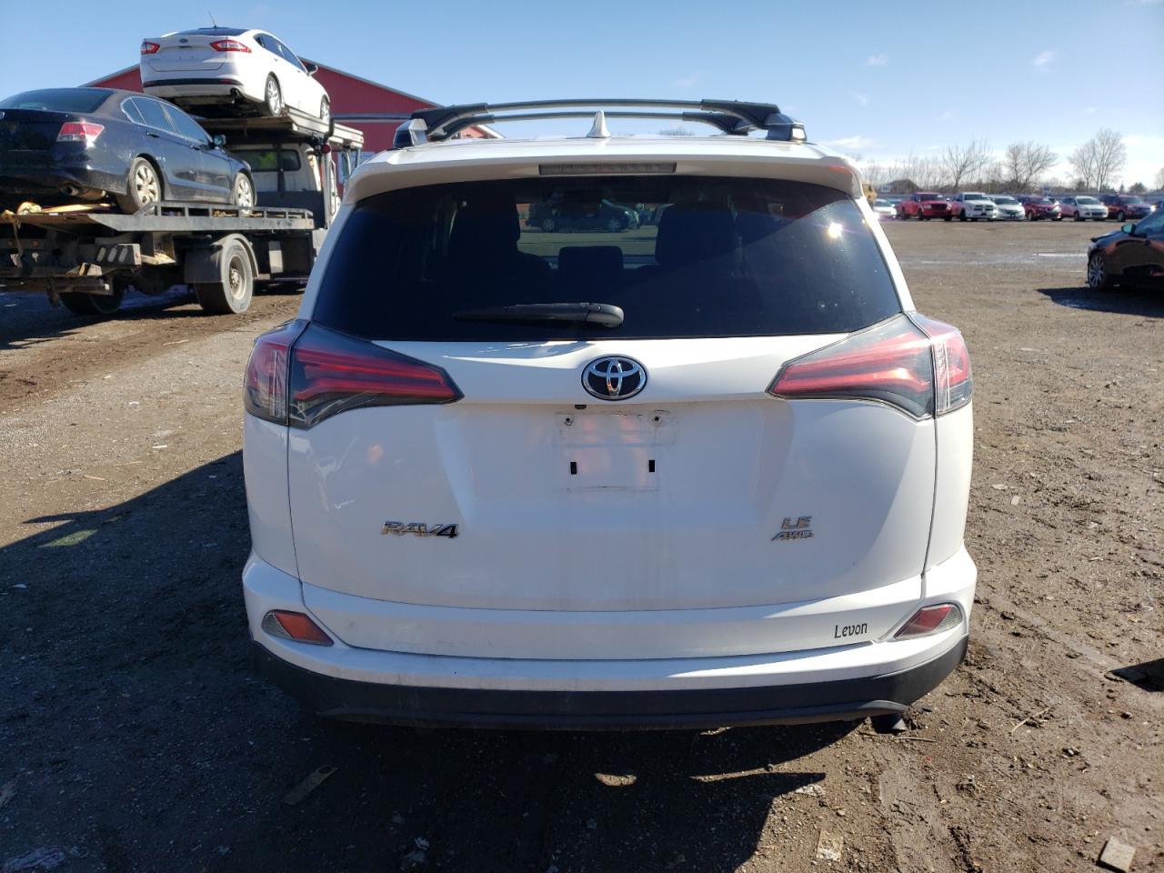 2017 TOYOTA RAV4 LE - Image 6