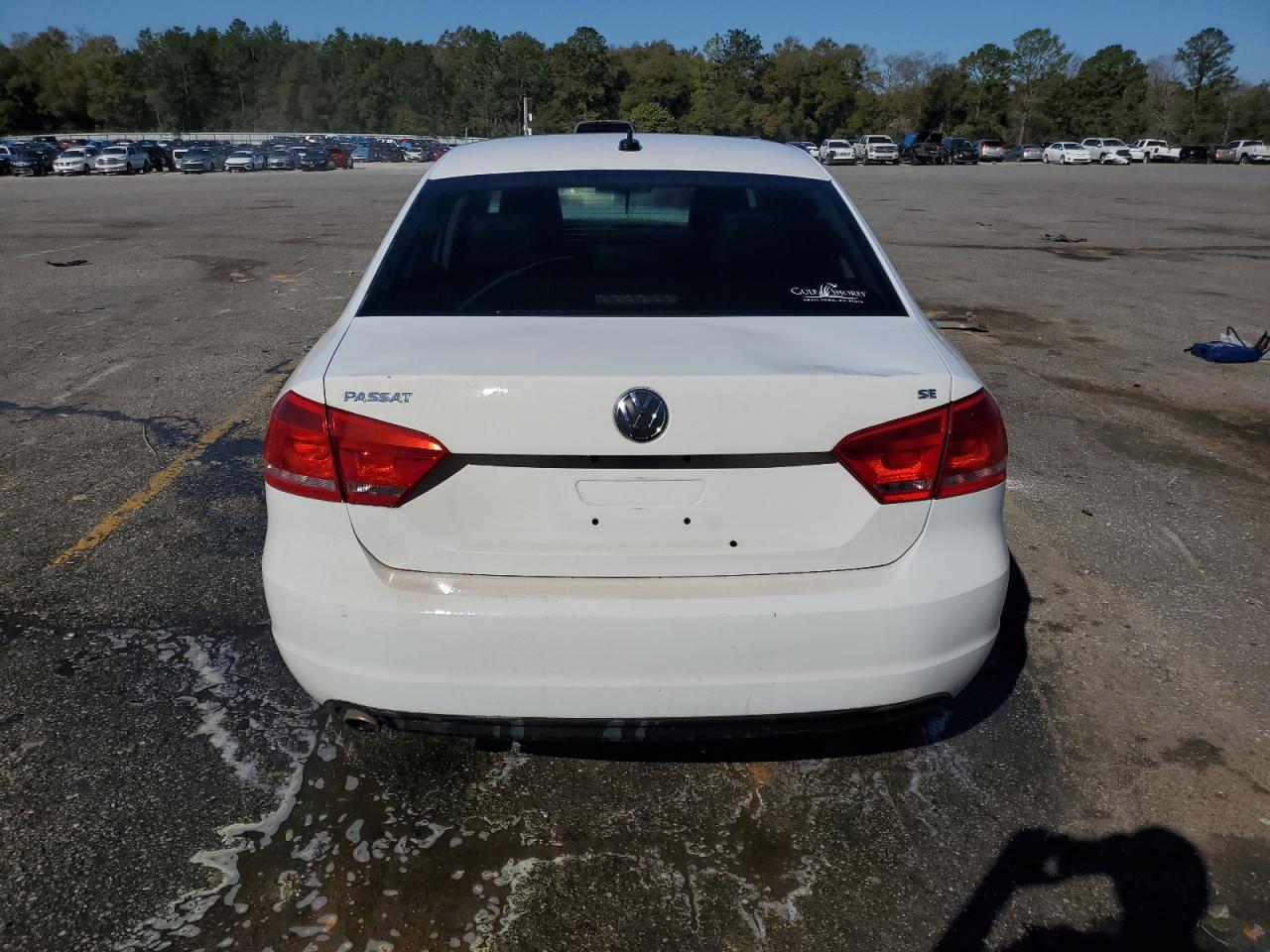 2013 VOLKSWAGEN PASSAT SE - Image 6