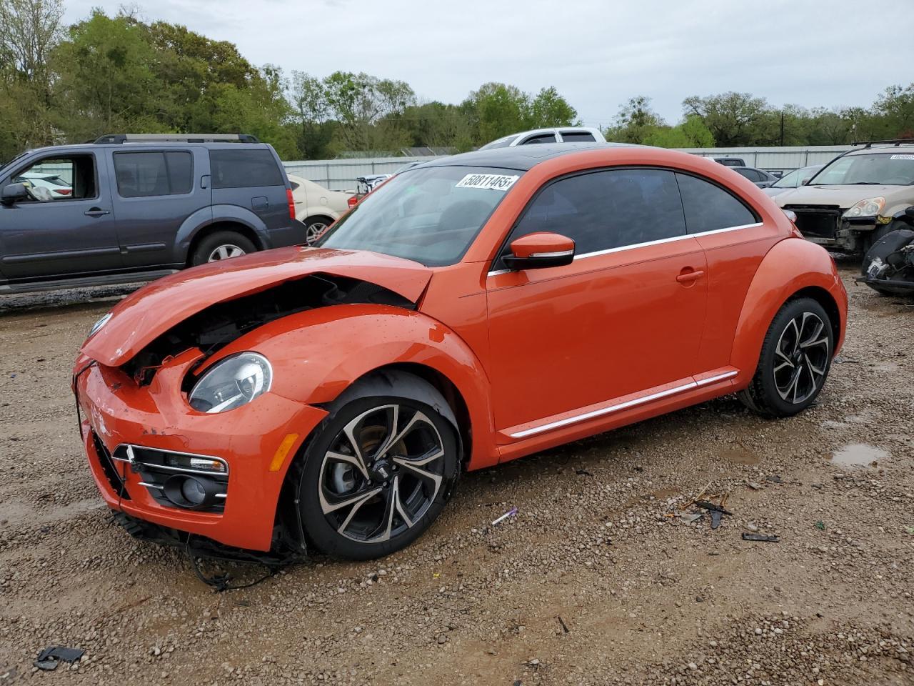 2019 VOLKSWAGEN BEETLE SE