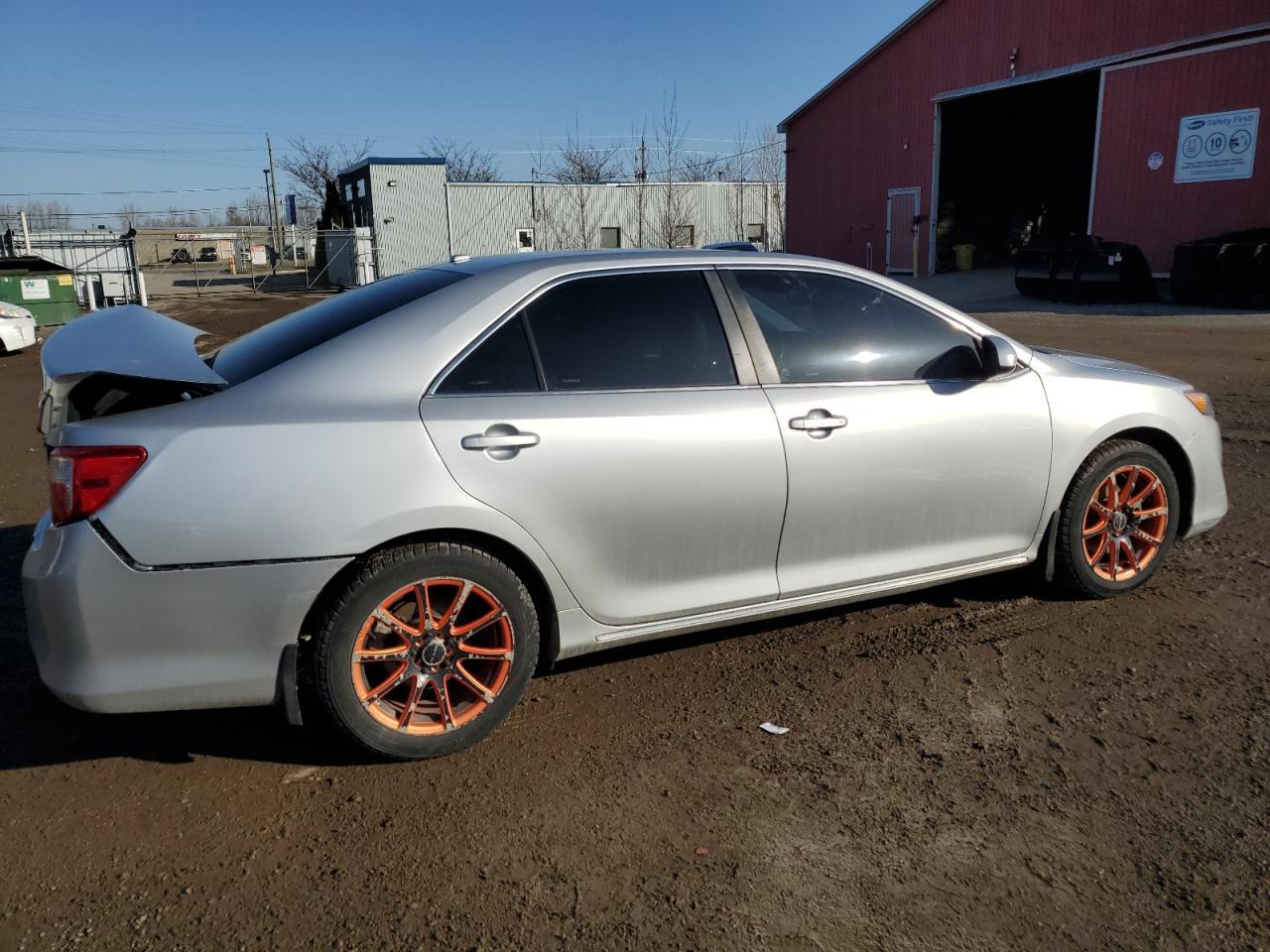 2014 TOYOTA CAMRY L - Image 3