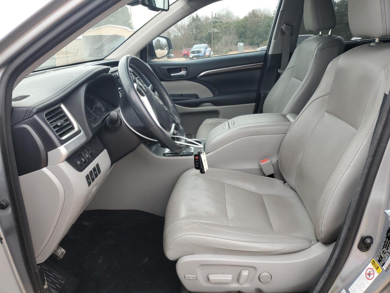 2015 TOYOTA HIGHLANDER - Фото 7