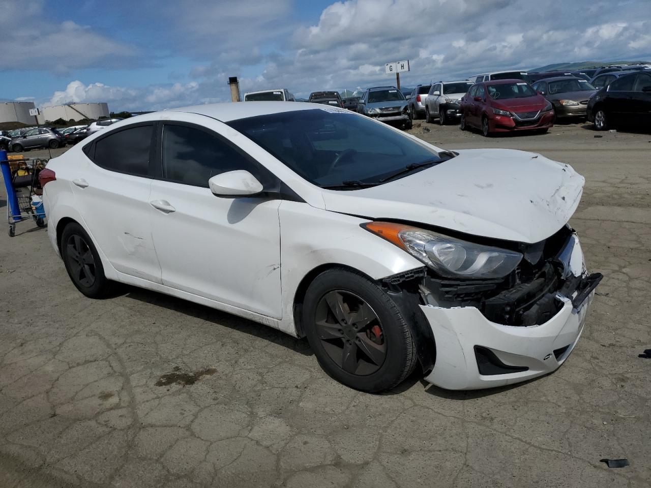 2013 HYUNDAI ELANTRA GL - Image 4