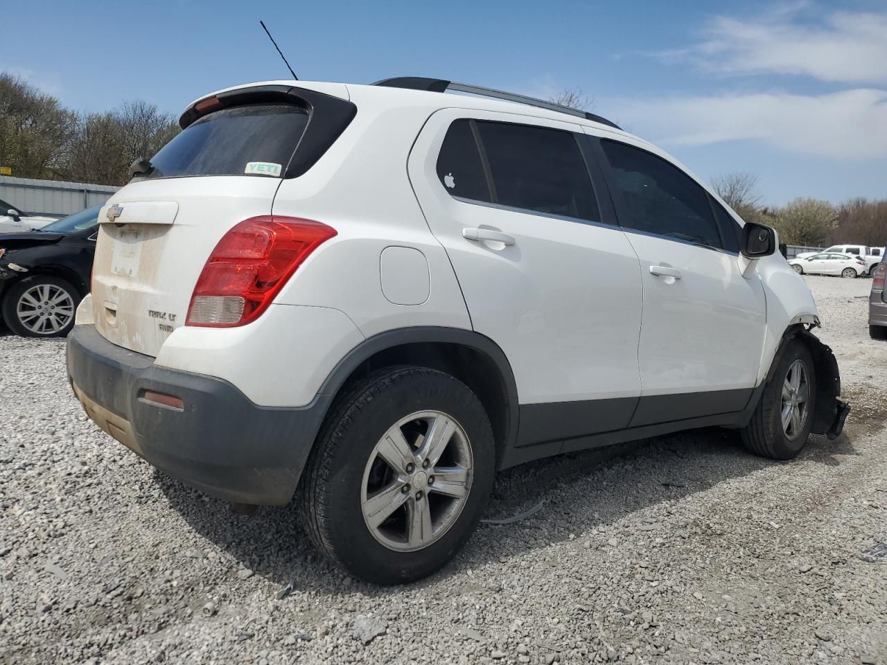 2015 CHEVROLET TRAX 1LT - Image 3