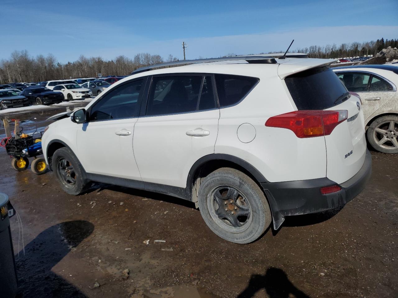 2014 TOYOTA RAV4 LE - Фото 2