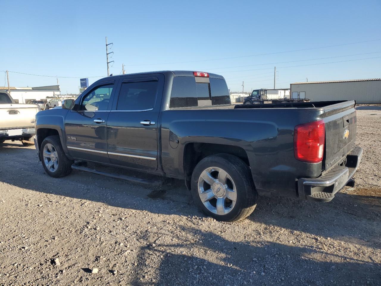 2018 CHEVROLET SILVERADO - Фото 2