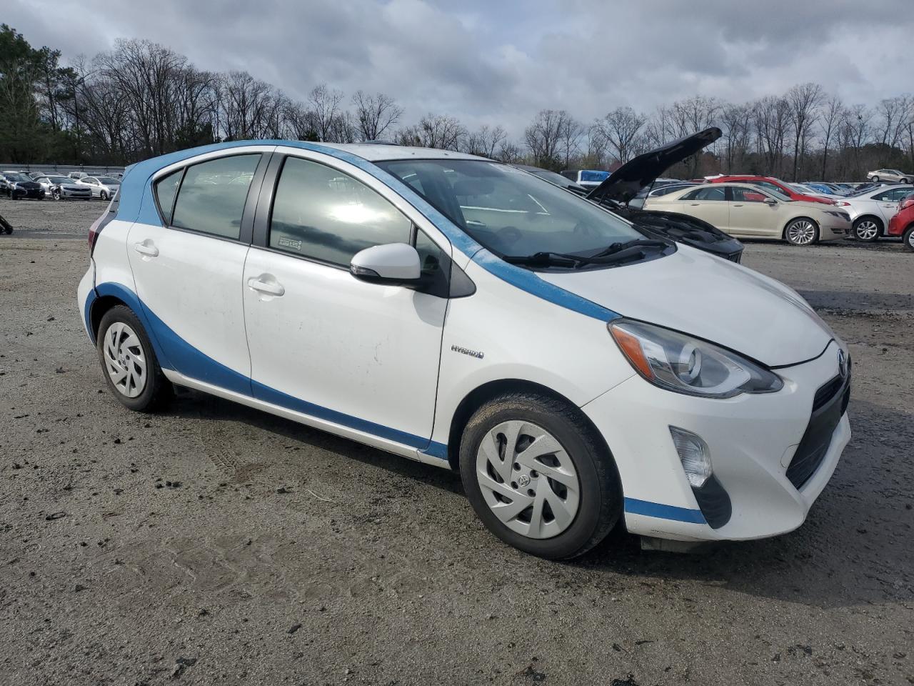 2016 TOYOTA PRIUS C - Фото 4