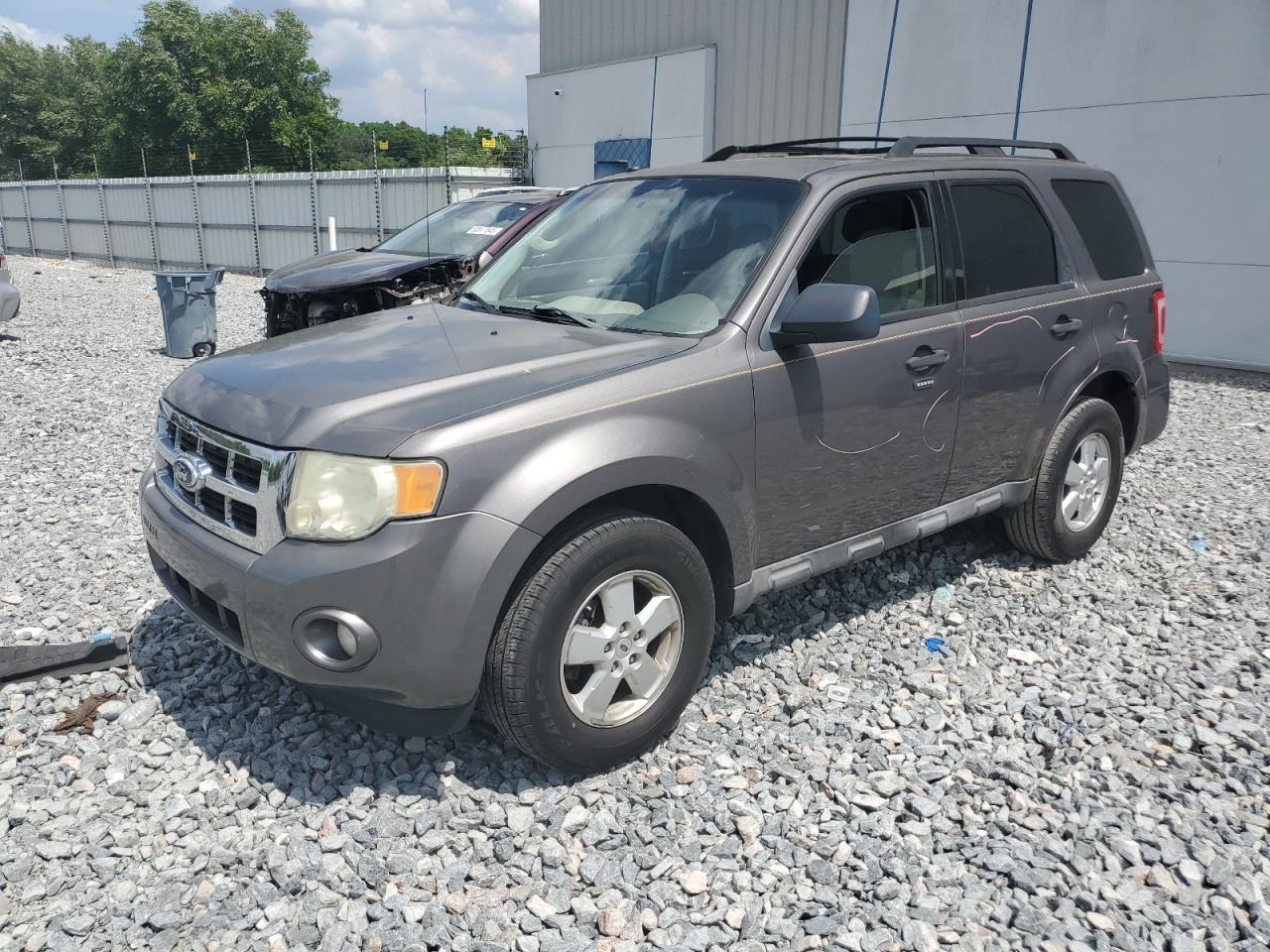 2010 FORD ESCAPE XLT