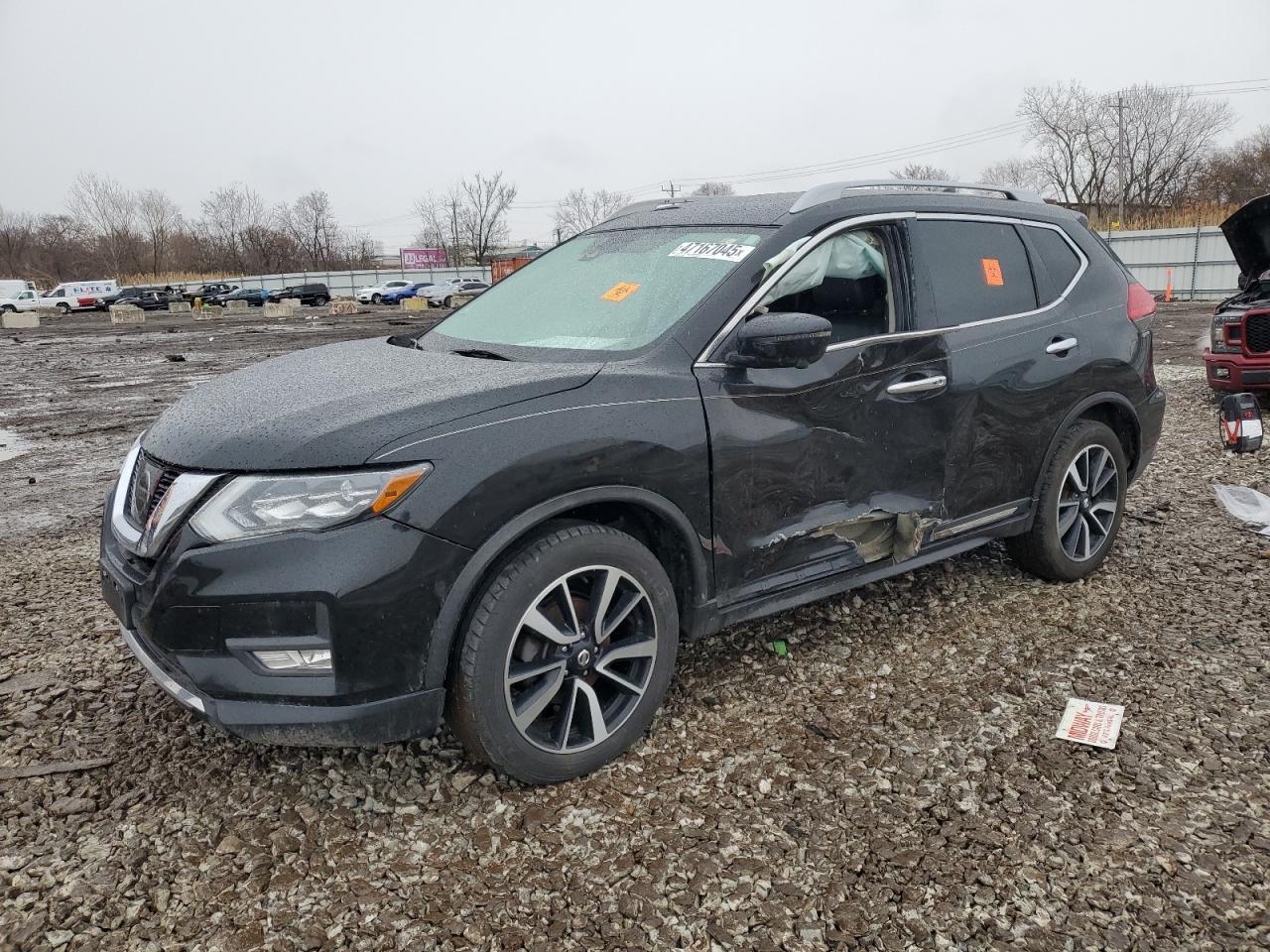 2017 NISSAN ROGUE SV