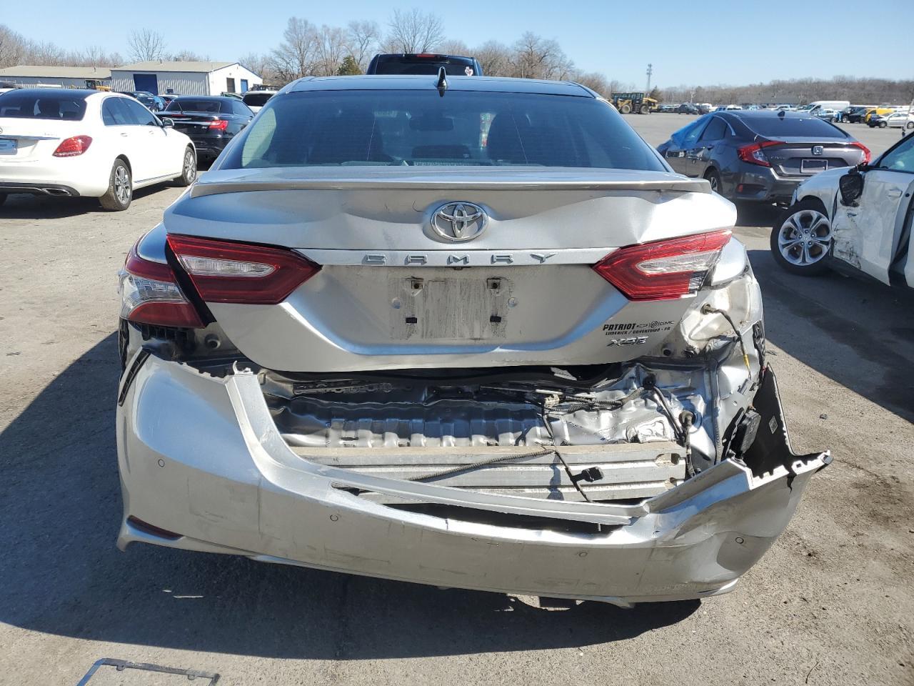 2018 TOYOTA CAMRY XSE - Фото 6