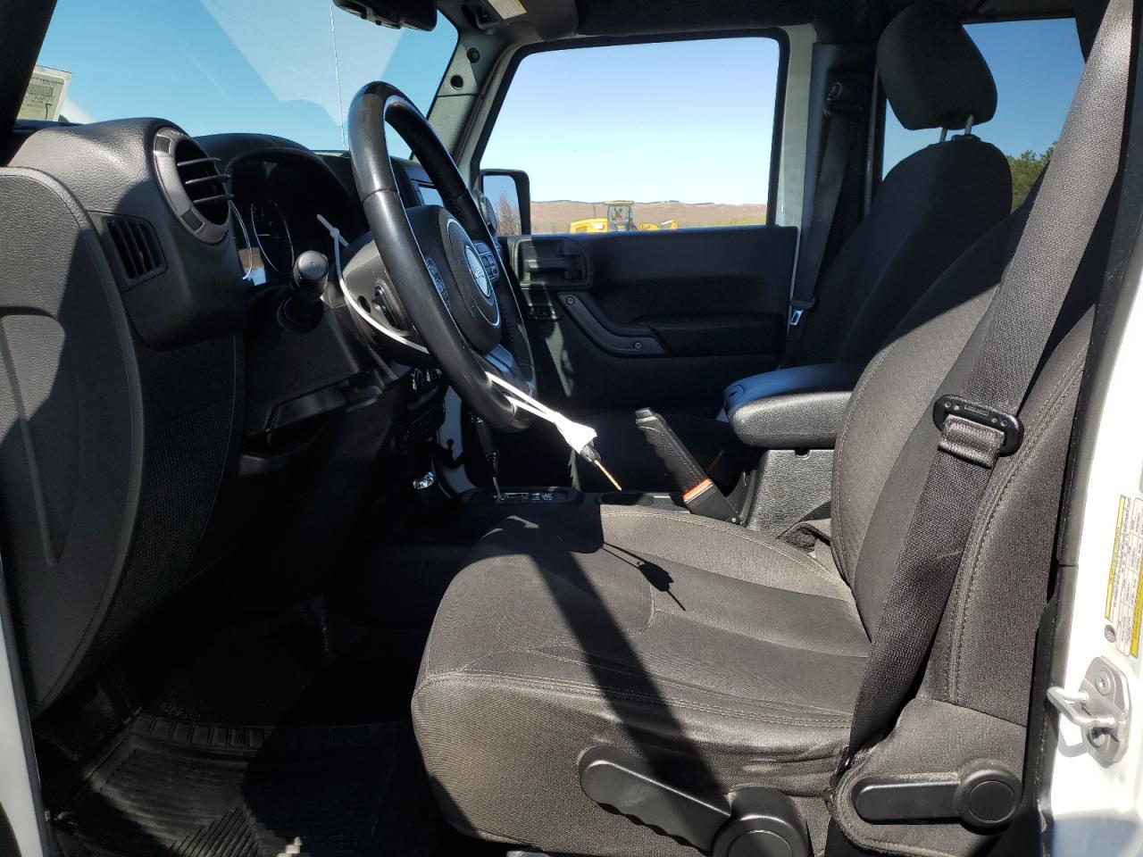 2017 JEEP WRANGLER U - Image 7