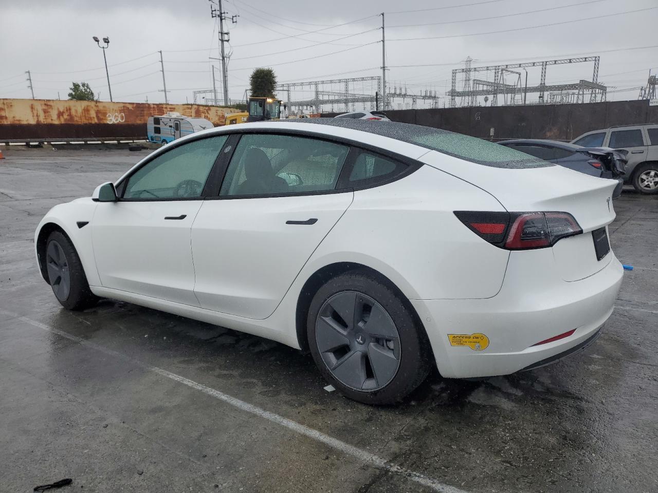 2021 TESLA MODEL 3 - Image 2