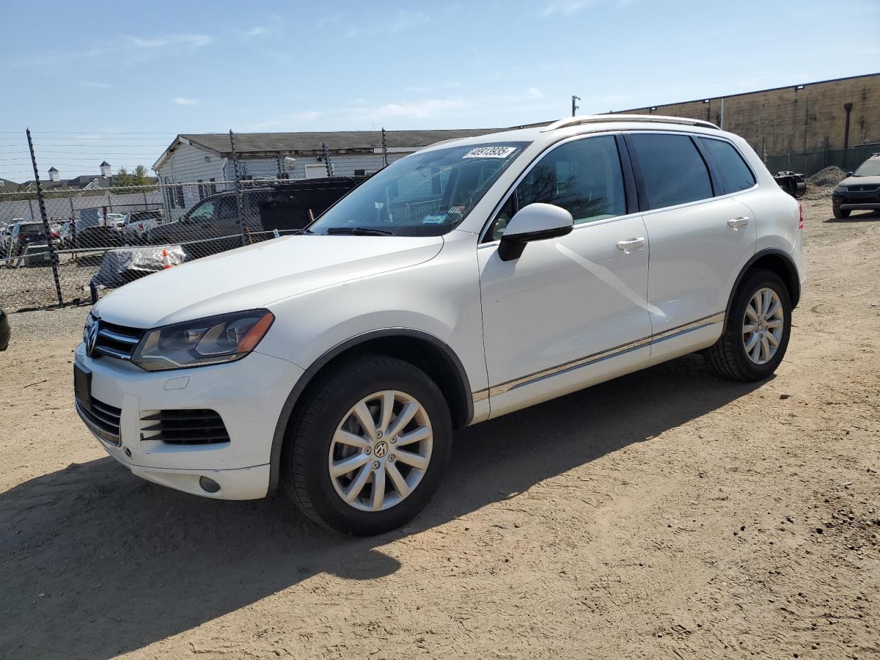 2012 VOLKSWAGEN TOUAREG V6