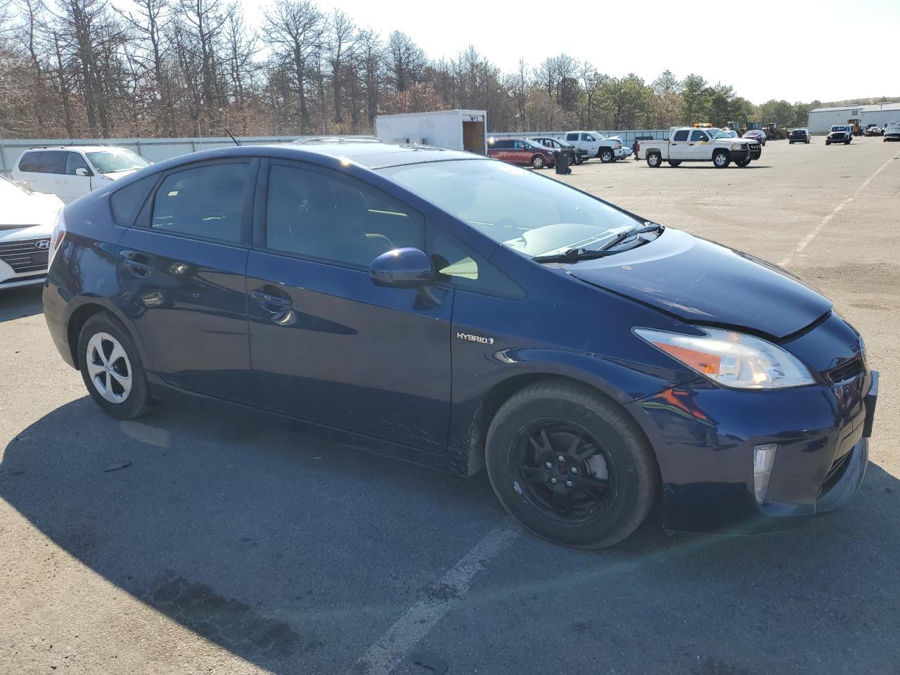2013 TOYOTA PRIUS - Image 4