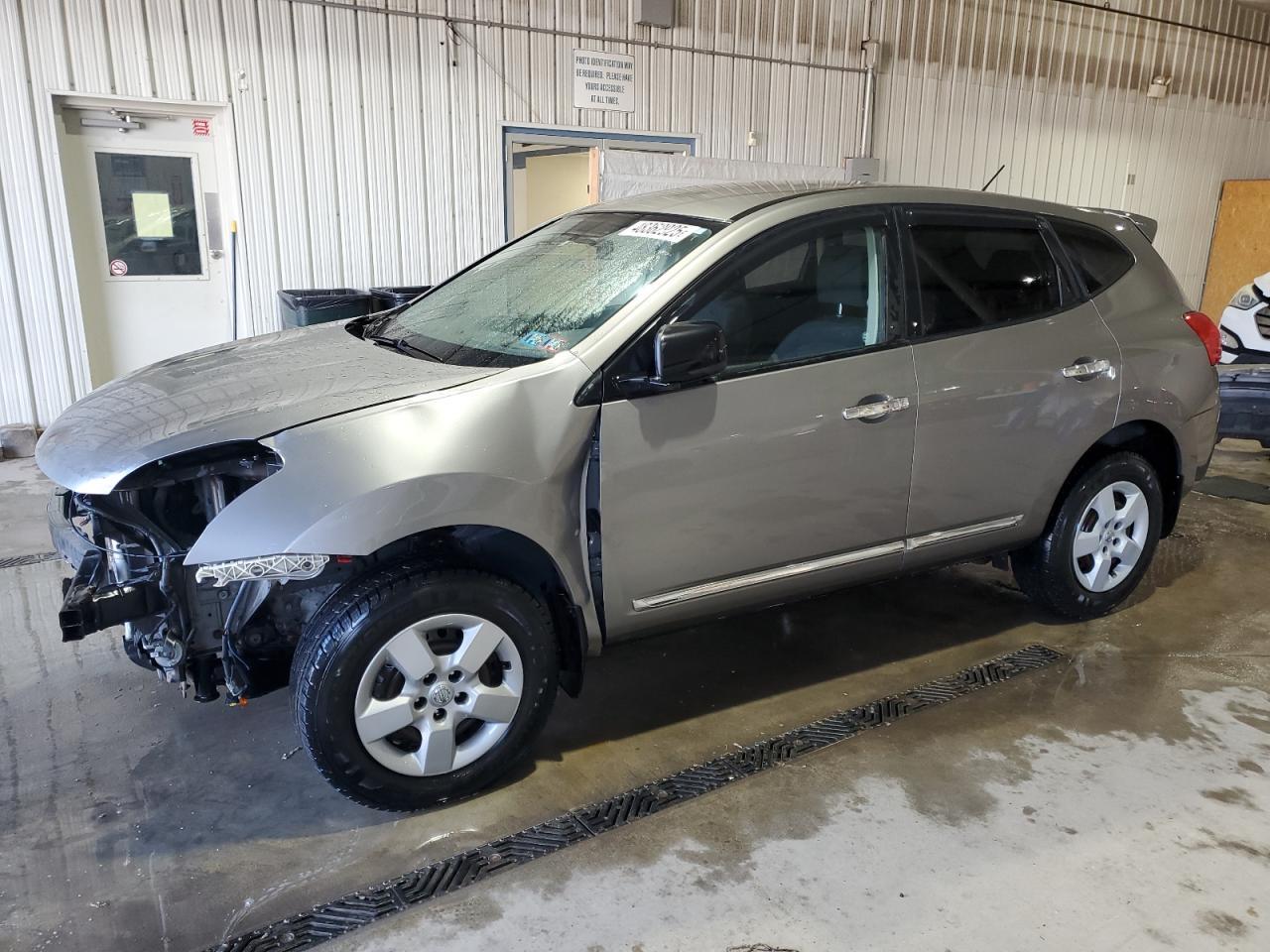 2013 NISSAN ROGUE S