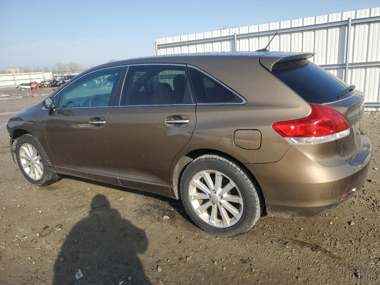 2011 TOYOTA VENZA - Фото 2
