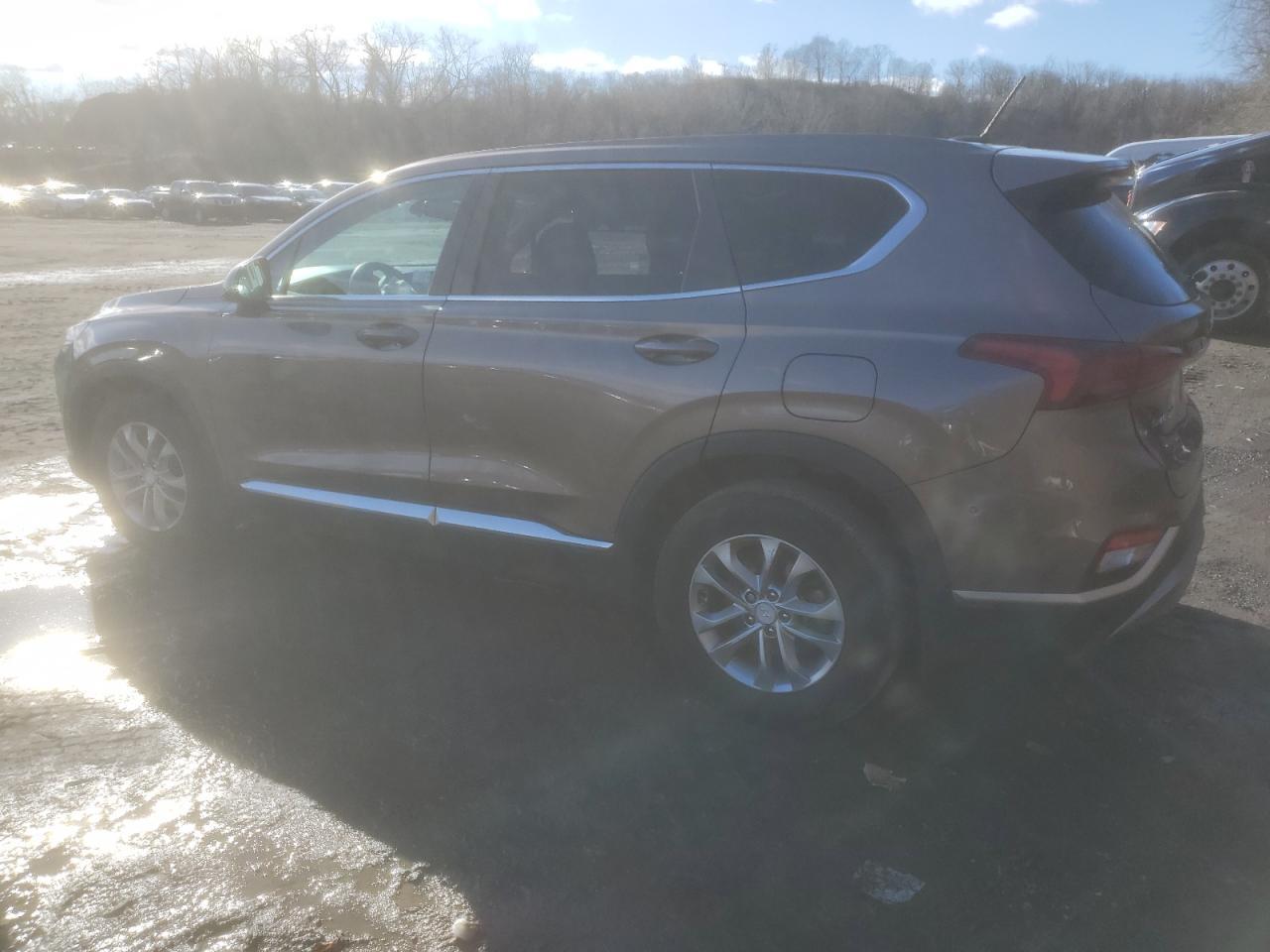 2020 HYUNDAI SANTA FE S - Image 2