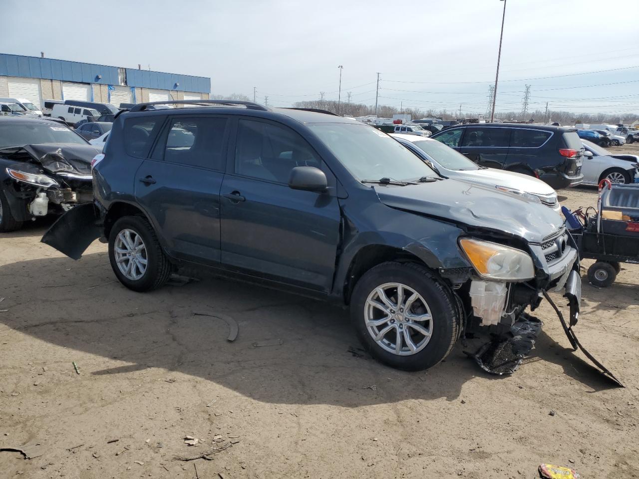 2011 TOYOTA RAV4 - Image 4