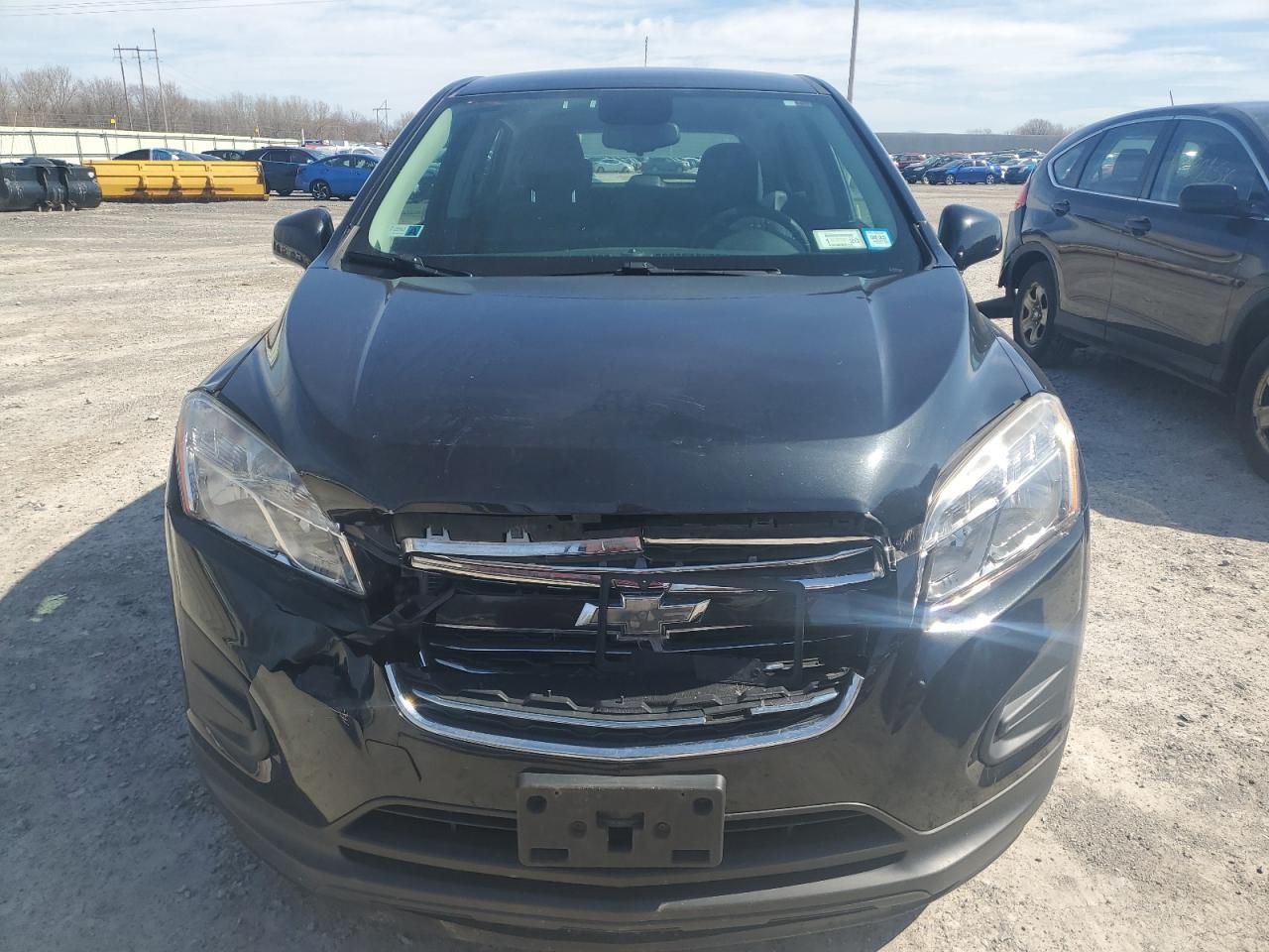 2015 CHEVROLET TRAX LS - Image 5