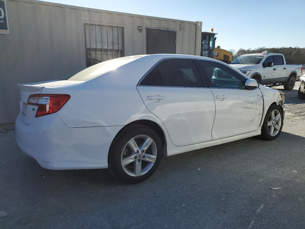 2012 TOYOTA CAMRY BASE - Фото 3