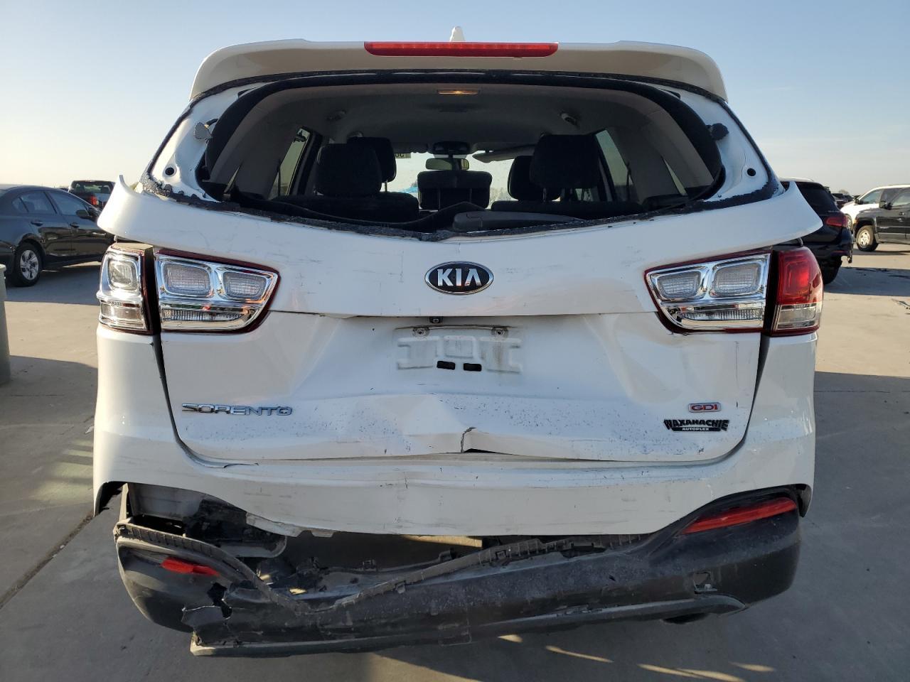 2016 KIA SORENTO LX - Image 6